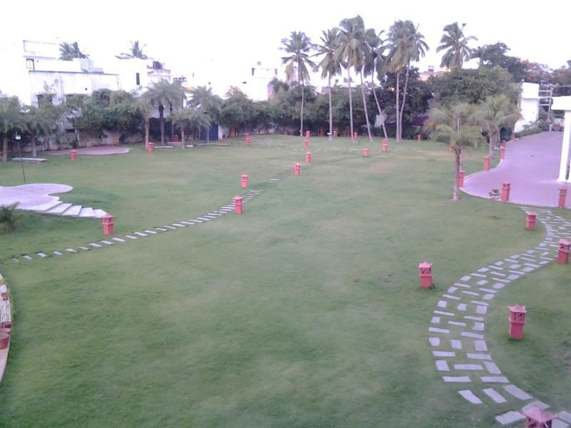 Hotel Bonsejour Pondicherry Exterior photo