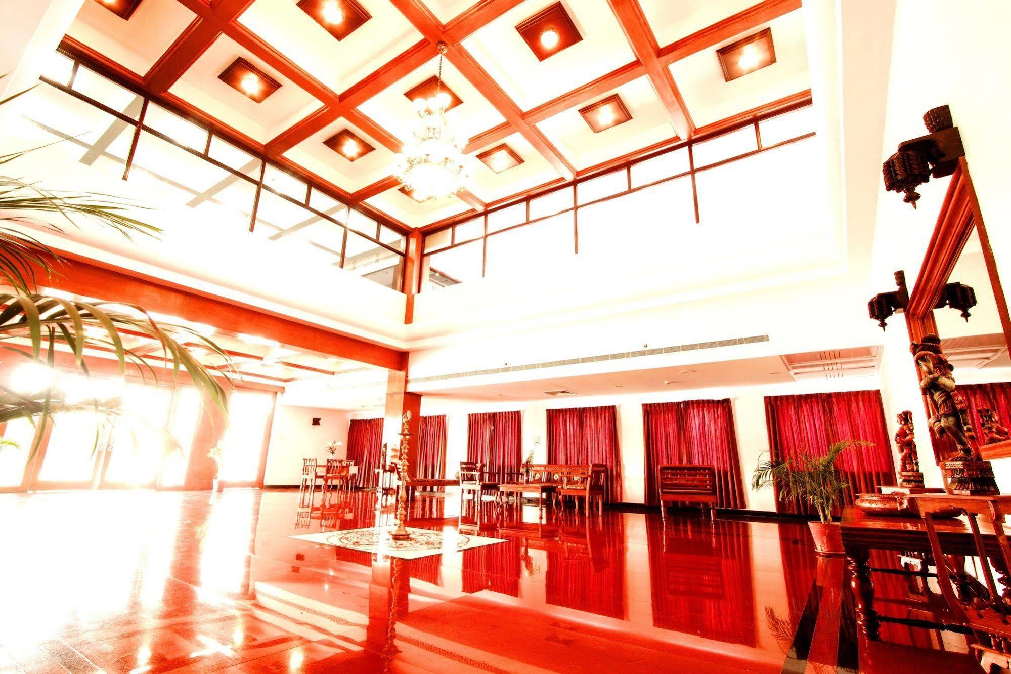 Hotel Bonsejour Pondicherry Exterior photo