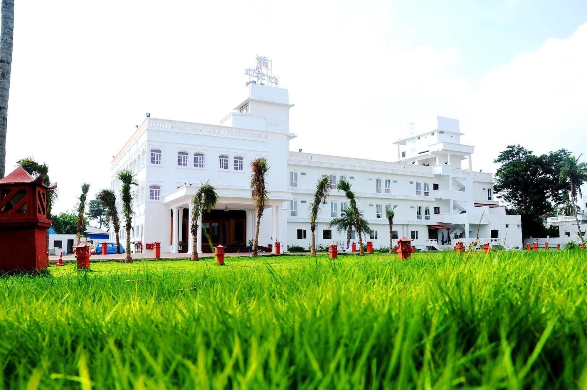 Hotel Bonsejour Pondicherry Exterior photo